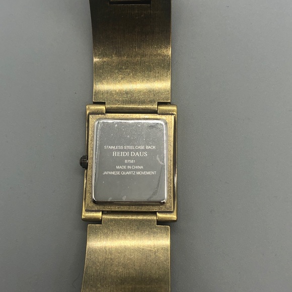 Heidi Daus Vintage/New Swarovski crystals bracelet watch original box - Picture 12 of 17